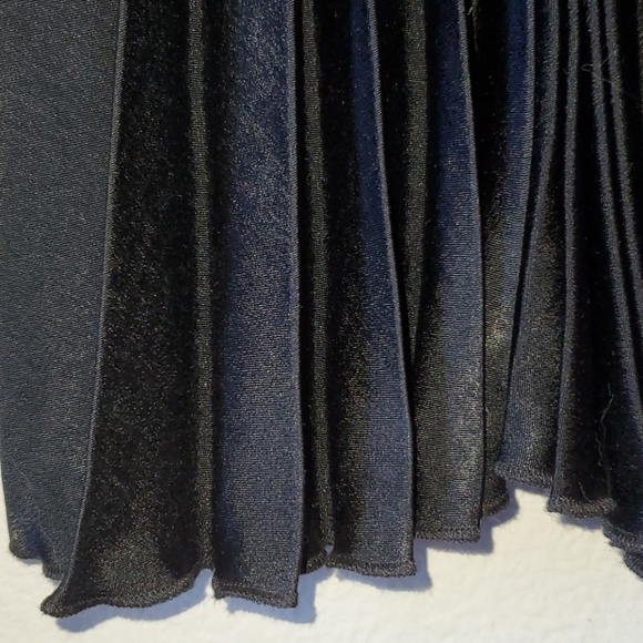 Skirt (Black) - Picture 8 of 9